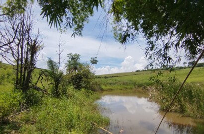 🏡 Sítio dos Sonhos em Itapira: Piscina e Lagoa à Sua Espera!