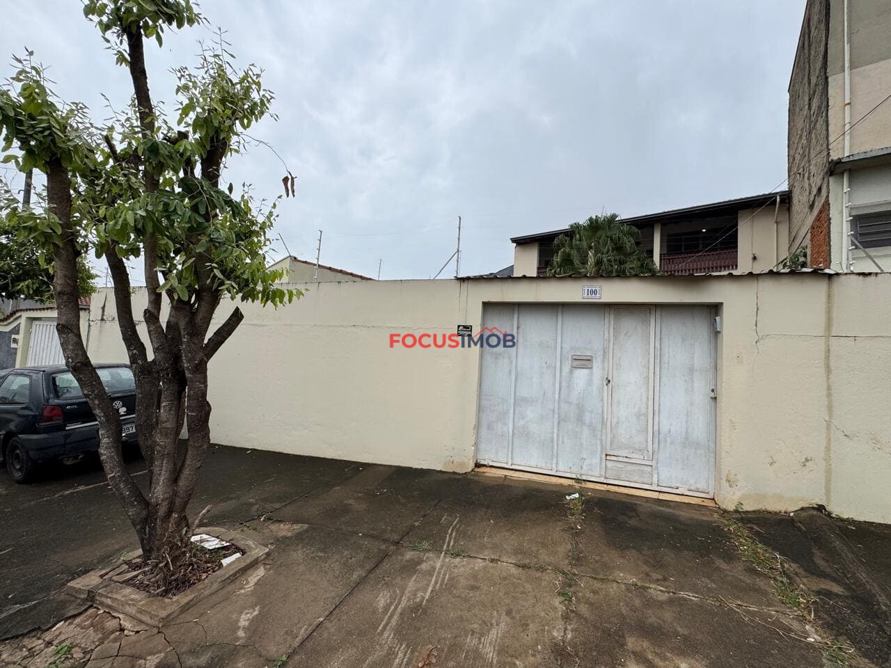 Casa com 4 Quartos e 4 banheiros à Venda, 289 m² por R$ 600.000