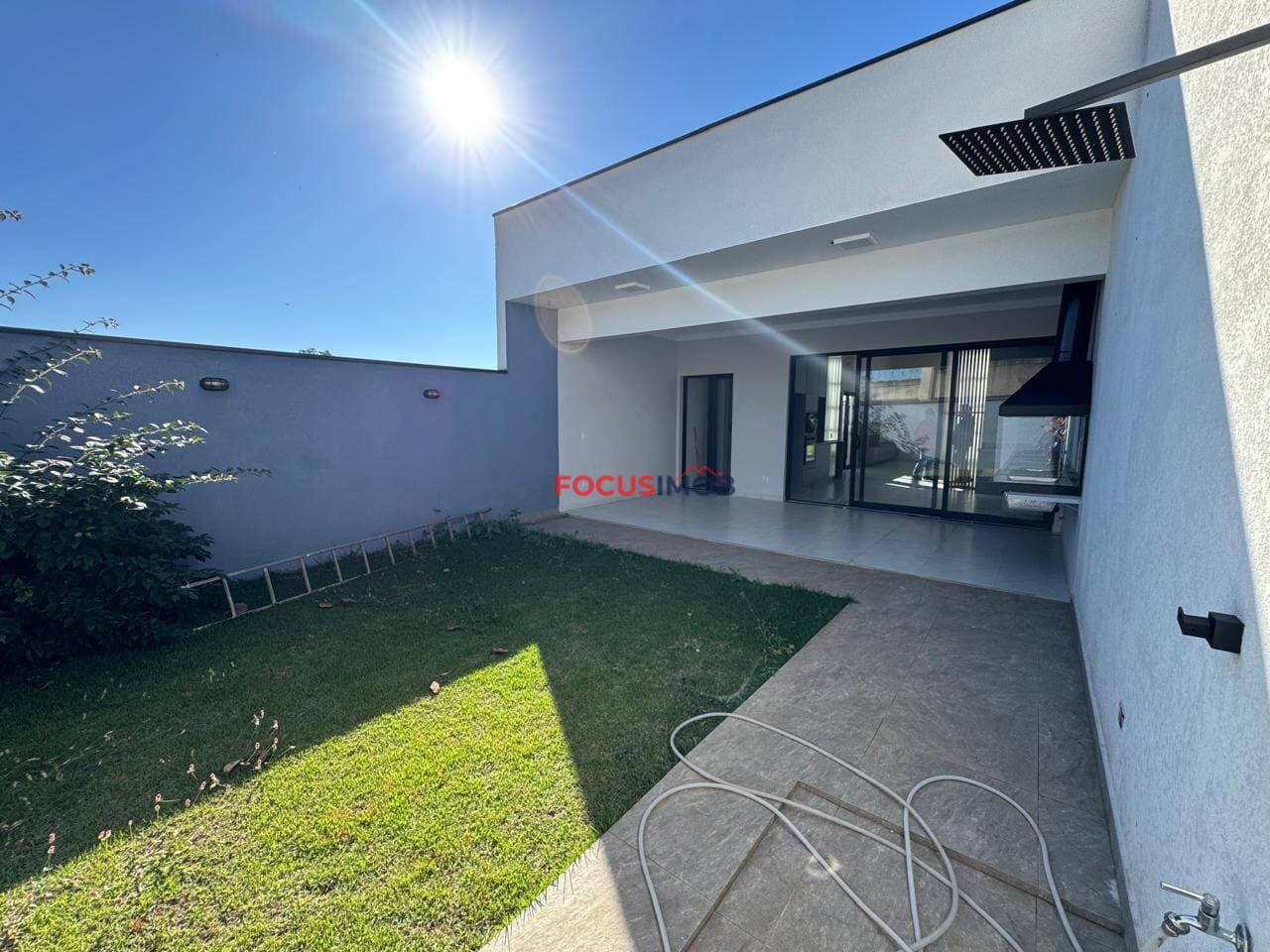 Oportunidade no Residencial Vila Toscana! Casa Moderna com Closet, Planejados e Área Gourmet