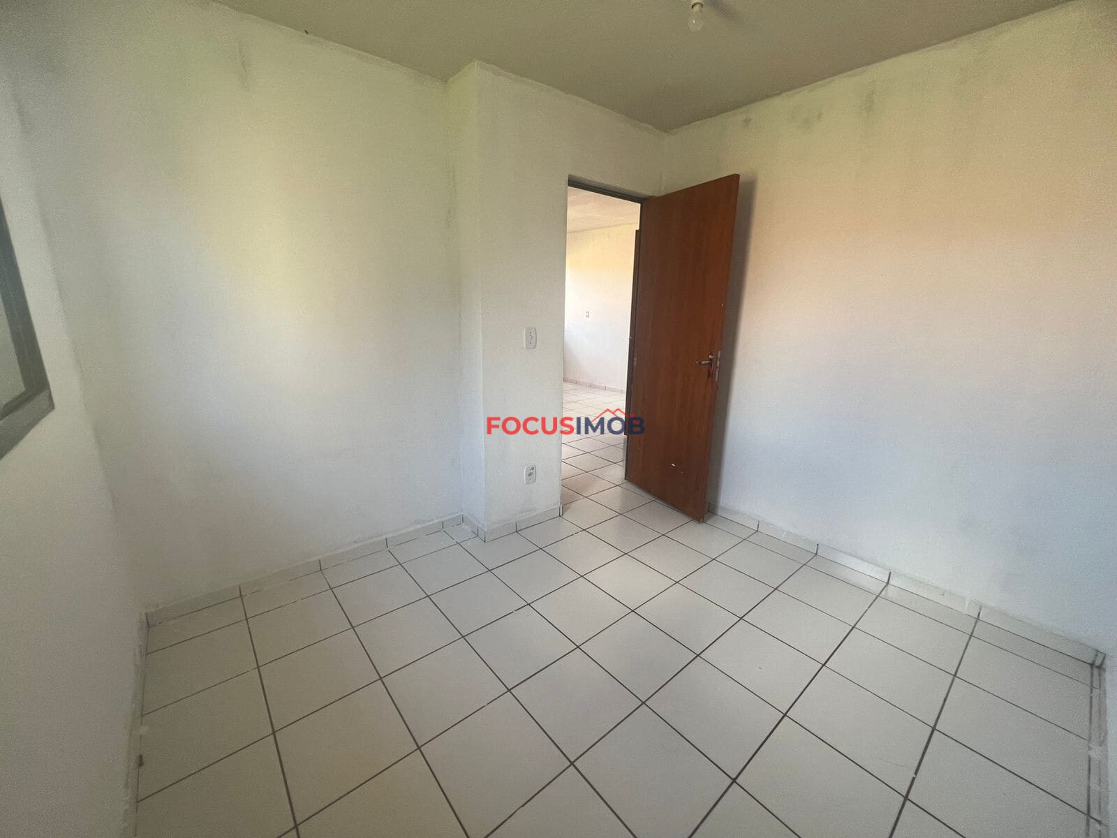 Casa de Esquina com Salão Comercial à venda - Ótima Oportunidade