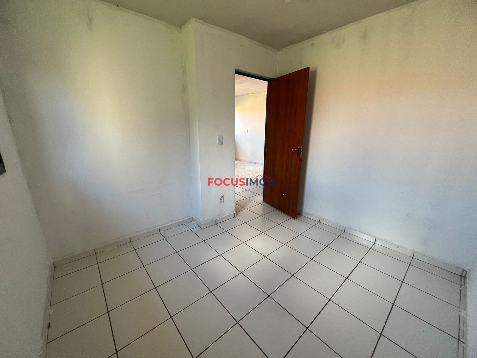 Casa de Esquina com Salão Comercial à venda - Ótima Oportunidade