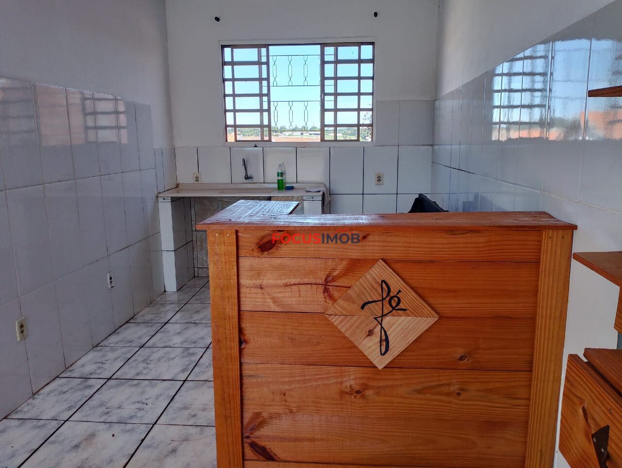 Casa de Esquina com Salão Comercial à venda - Ótima Oportunidade