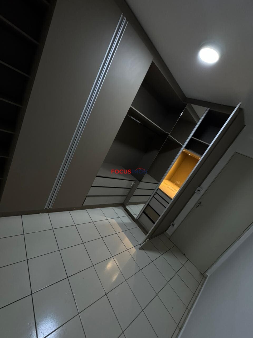 Apartamento à Venda com 2 Quartos e 54 m² – Jardim Linda Chaib