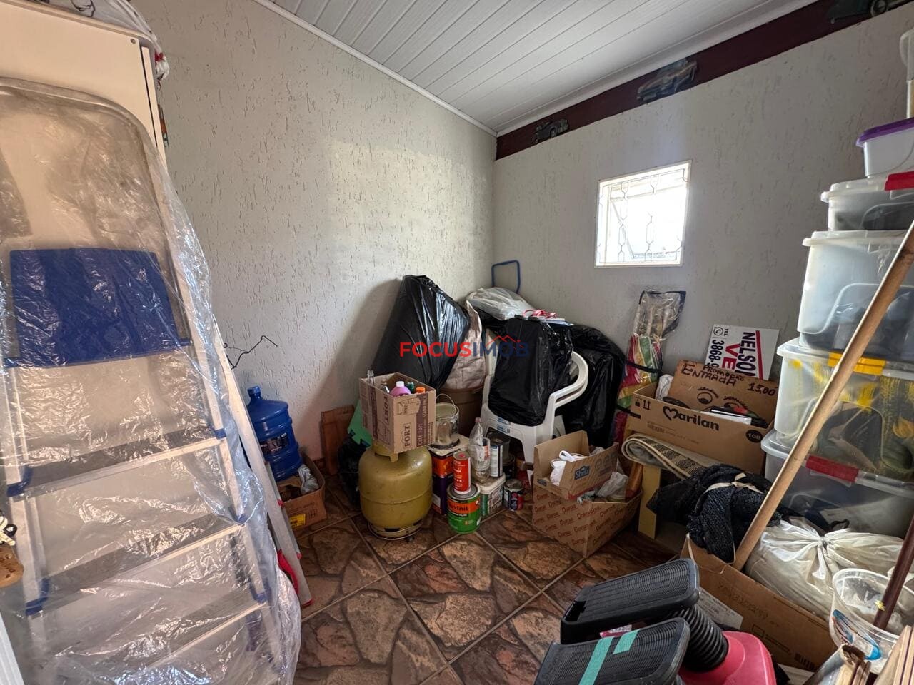 Casa Ampla à Venda com 3 Quartos e Terreno de 300 m²