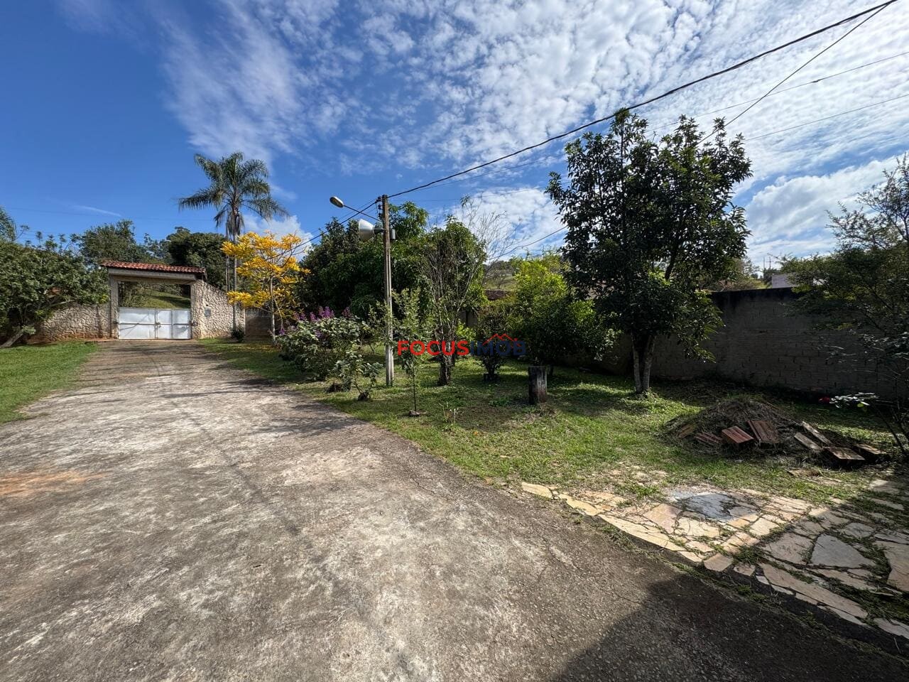 🌿 Chácara Completa em Monte Sião/MG – 1.500 m² com Piscina, Campo e Área de Lazer | R$ 550.000