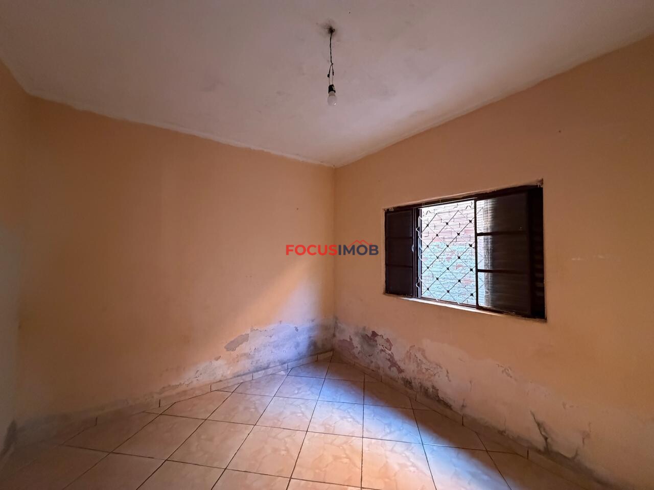 CASA À VENDA CHAPARRAL COM DOIS DORMITÓRIOS