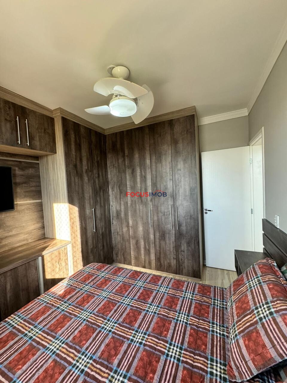 APARTAMENTO SEMI MOBILIADO E PLANEJADO PARA LOCAÇÃO – CONDOMÍNIO MORADA DO CAMPO