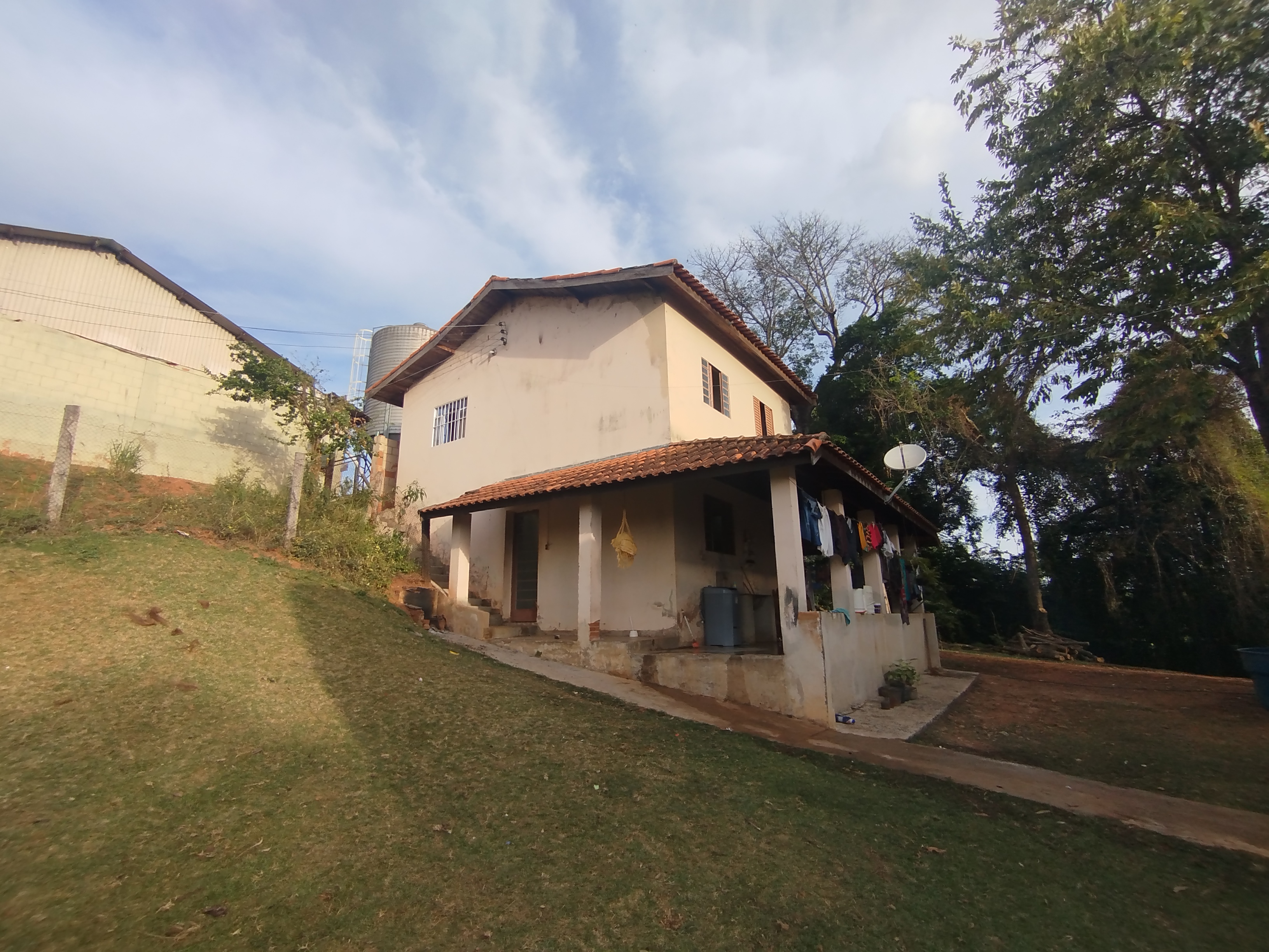 🏡 Granja Produtiva e Automatizada à Venda – Excelente Oportunidade de Investimento!