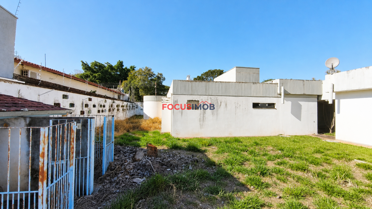 🏡 Casa de Alto Padrão com 3 Suítes, Piscina e Terreno de 2.349 m² — Oportunidade Única para Investidor