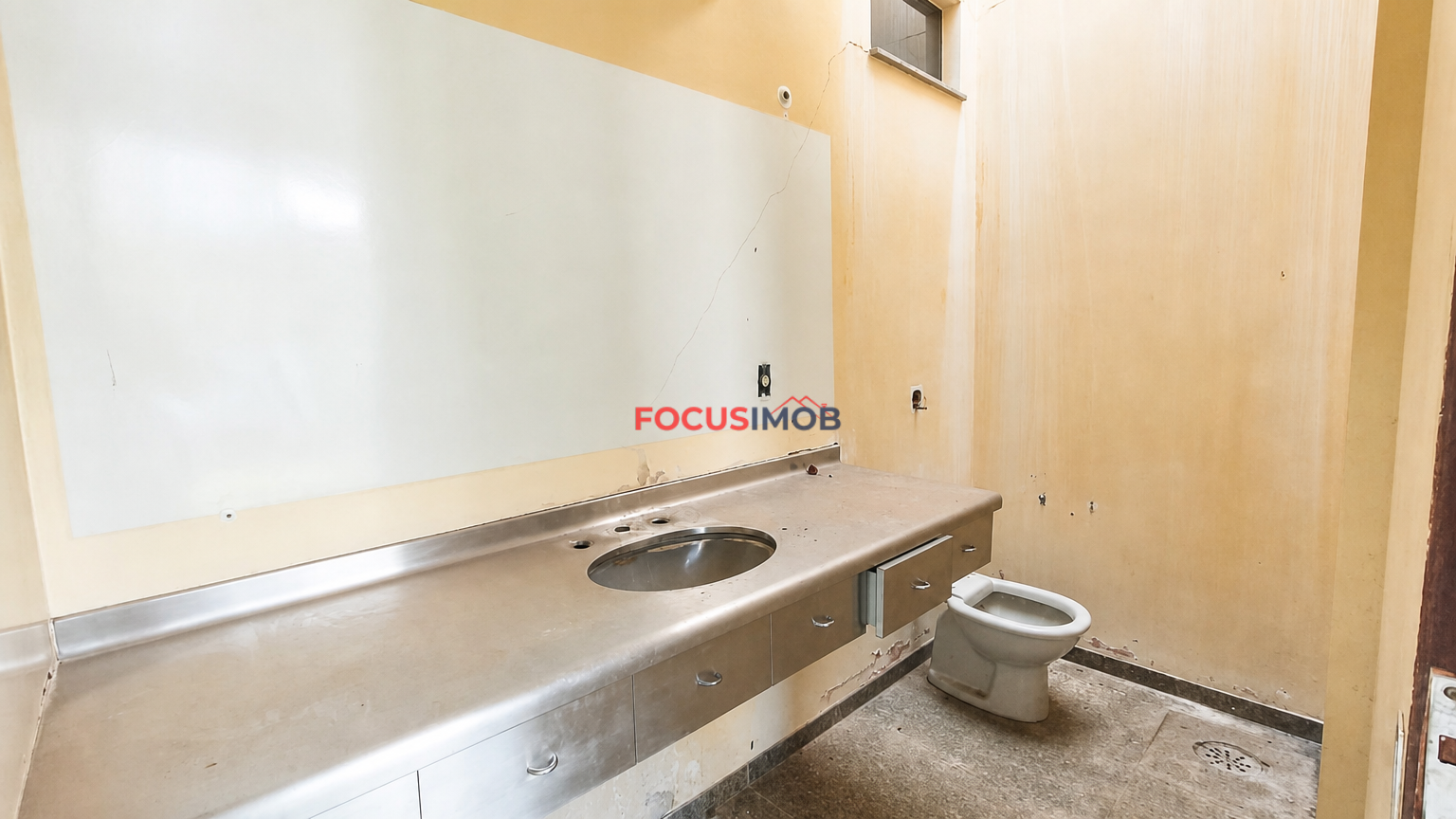 🏡 Casa de Alto Padrão com 3 Suítes, Piscina e Terreno de 2.349 m² — Oportunidade Única para Investidor