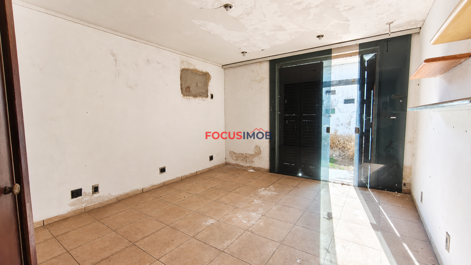 🏡 Casa de Alto Padrão com 3 Suítes, Piscina e Terreno de 2.349 m² — Oportunidade Única para Investidor