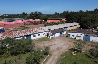 Área Industrial de 11.000 m² com Galpão de 3.000 m² à Venda