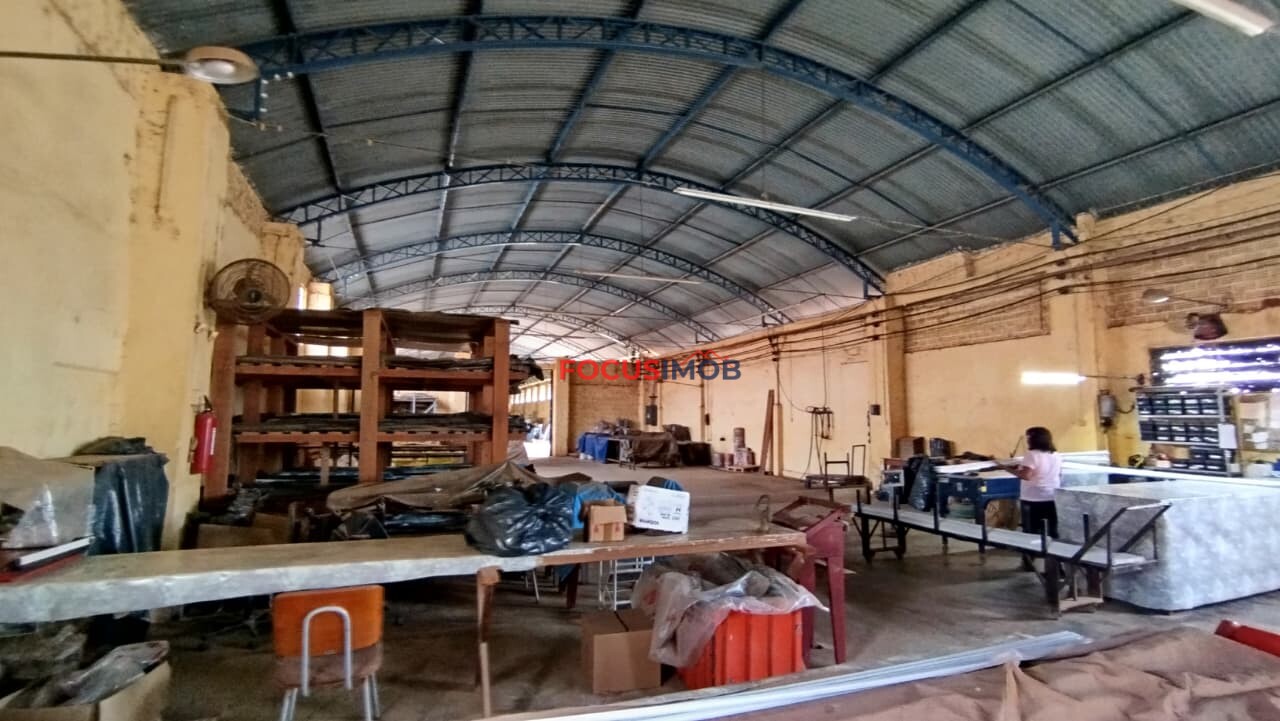 Área Industrial de 11.000 m² com Galpão de 3.000 m² à Venda