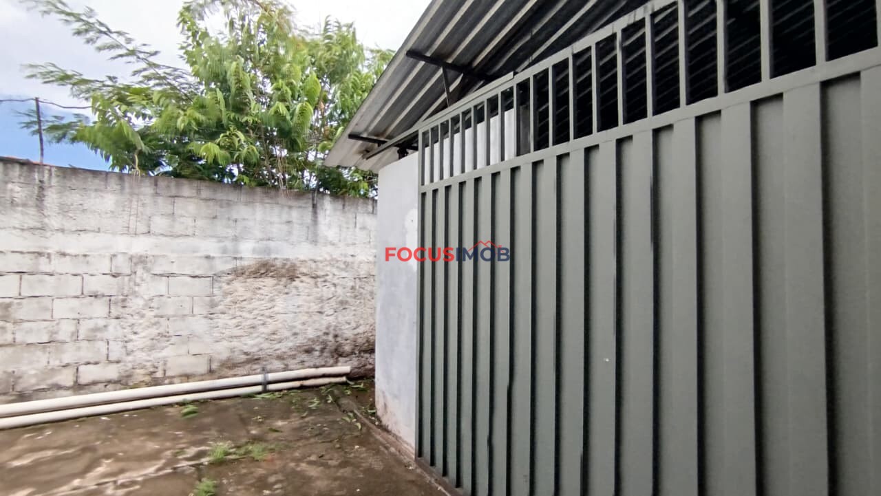 Área Industrial de 11.000 m² com Galpão de 3.000 m² à Venda