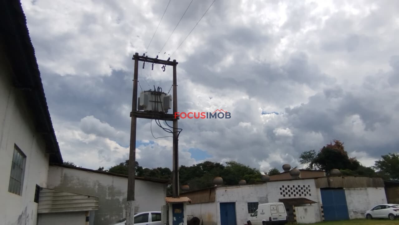 Área Industrial de 11.000 m² com Galpão de 3.000 m² à Venda