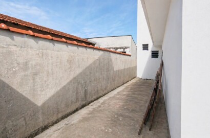 🏡 Edícula com Casa Térrea + Casa no Segundo Piso – Versatilidade e Excelente Oportunidade