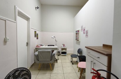 Casa com Ponto Comercial à Venda no Bairro JD Centenário – Excelente Oportunidade para Morar e Empreender