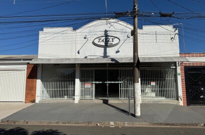Salão Comercial de 140 m² com Mezanino na Avenida Londrina – Ypê II – Mogi Guaçu