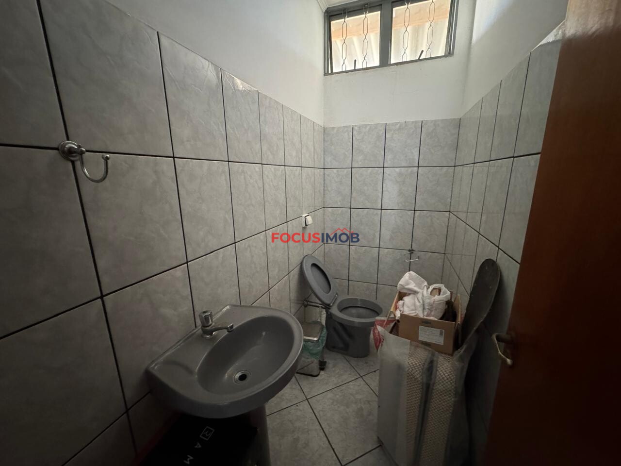 Salão Comercial de 140 m² com Mezanino na Avenida Londrina – Ypê II – Mogi Guaçu
