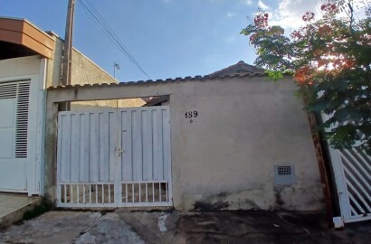 CASA A VENDA NO JARDIM SUÉCIA I